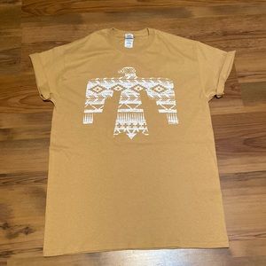 WIND IN WINSLOW AZTEC THUNDERBIRD SHORT SLEEVE GRAPHIC TEE IN MUSTARD